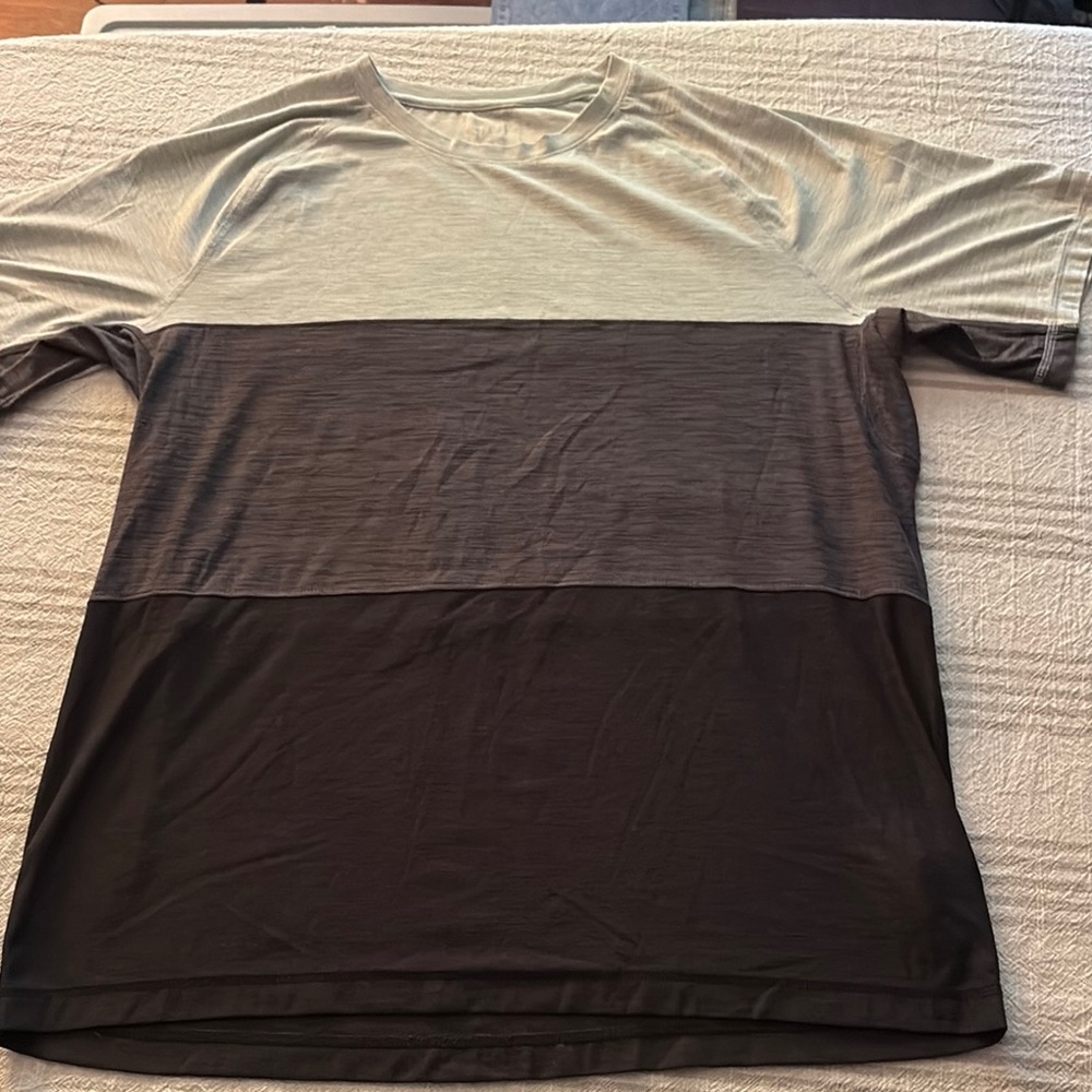 Old Navy Men's Tri-Tone Short Sleeve Tee